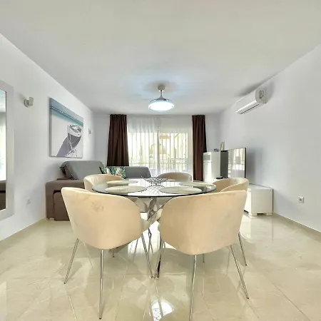 Casa Drapa 아데제